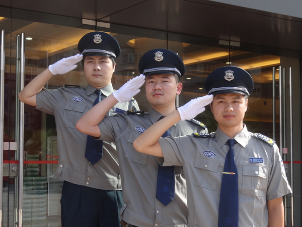 對(duì)于金融服務(wù)行業(yè)的保安服務(wù)需要注意哪些問(wèn)題